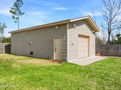4326 Pine Tree Lane, Lynn Haven FL - photo 6 of 42