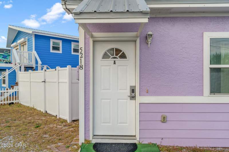 5 bedroom Triplex at 5218 Beach Drive, Biltmore Beach, Panama City — photo 2