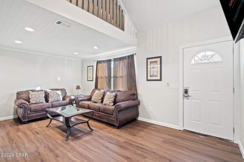 5 bedroom Triplex at 5218 Beach Drive, Biltmore Beach, Panama City — photo 3