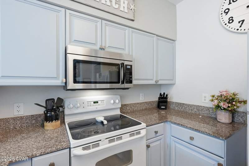 2 bedroom Condominium at 9900 S Thomas Drive 1704, Shores Of Panama Phase I, Panama City — photo 5