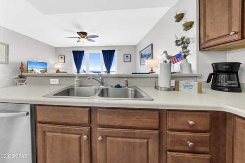 5115 Gulf Drive 1403, Panama City FL - photo 8 of 40