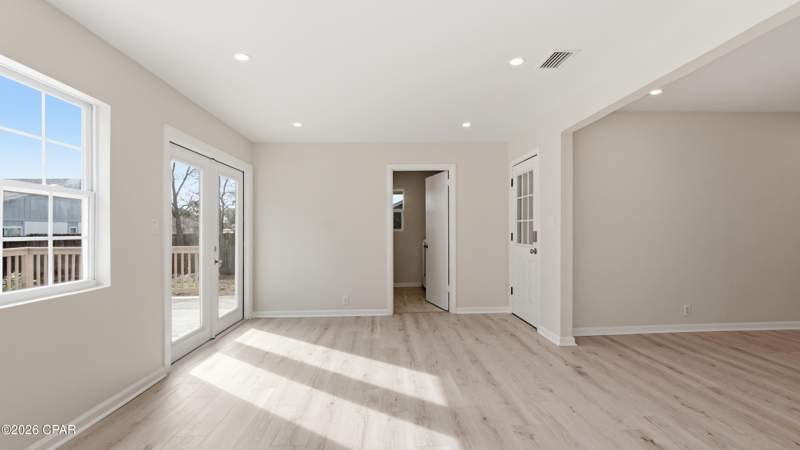 3 bedroom SingleFamilyResidence at 1112 Earl Avenue, Caroline Add Unit 2, Panama City — photo 5