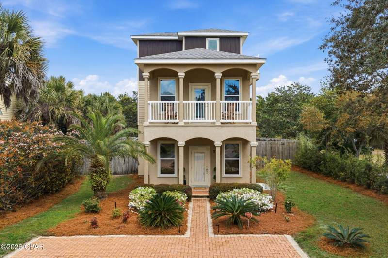 3 bedroom SingleFamilyResidence at 215 S Vestavia Street, Miramar Heights, Panama City Beach — photo 2
