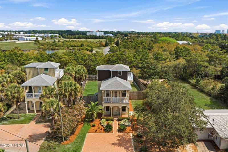 3 bedroom SingleFamilyResidence at 215 S Vestavia Street, Miramar Heights, Panama City Beach — photo 4