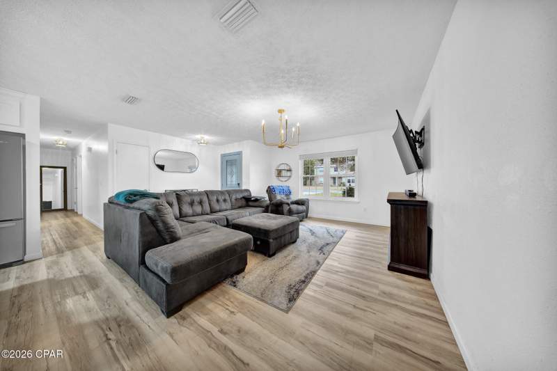3 bedroom SingleFamilyResidence at 3946 W 21st Place, College Village Unit 2, Panama City — photo 4