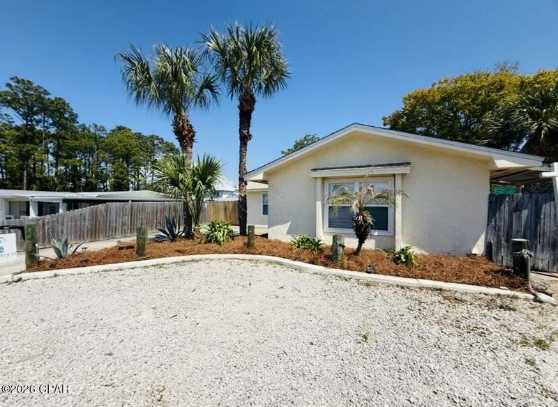 2 bedroom SingleFamilyResidence at 5620 Pinetree Avenue, Biltmore Beach, Panama City Beach — photo 4
