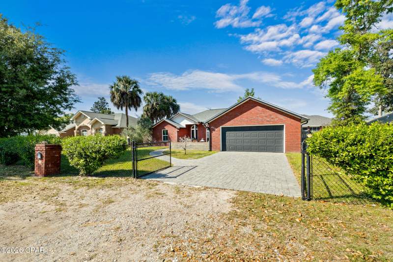 3 bedroom SingleFamilyResidence at 4725 Halcyon Drive, Highpoint, Panama City — photo 4