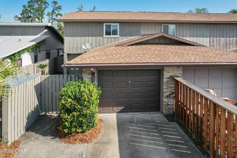 3 bedroom Attached at 1036 W 11th Court, Caroline Addition, Panama City — photo 1