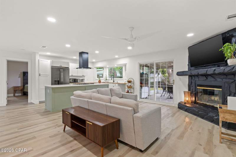 3 bedroom SingleFamilyResidence at 140 Manistee Drive, Gulf Highlands Unit-2, Panama City — photo 2