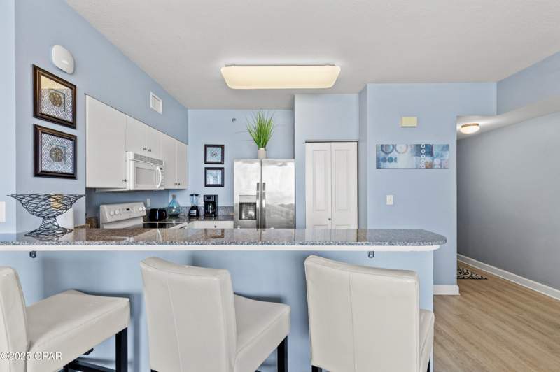 2 bedroom Condominium at 9900 S Thomas Drive 1019, Shores Of Panama, Panama City Beach — photo 2