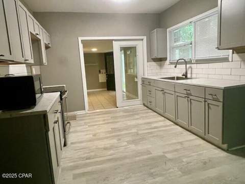 1038 E 8th Avenue, Graceville FL - photo 7 of 23