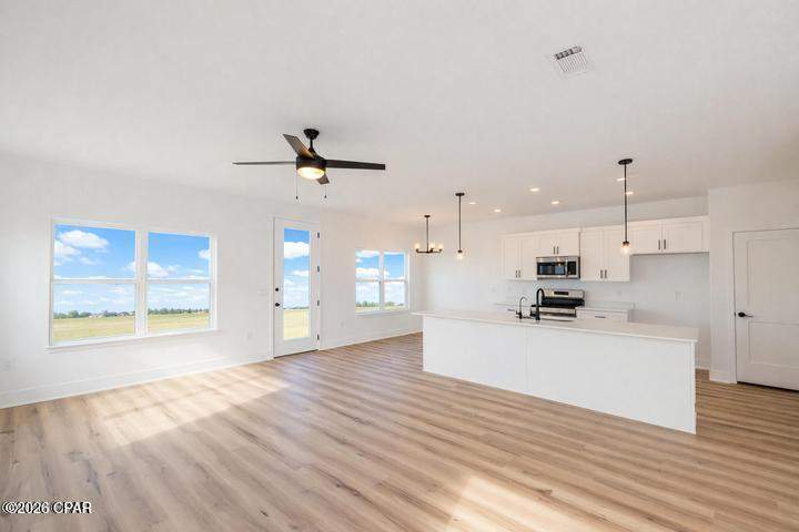 4 bedroom SingleFamilyResidence at 3624 Basal Street, College Station Phase 2, Panama City — photo 2