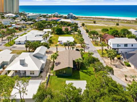 17850 Lynn Street, Panama City Beach FL - photo 8 of 49