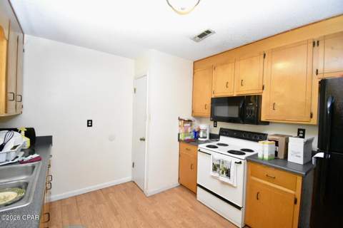 1395 Warren Avenue, Chipley FL - photo 8 of 24