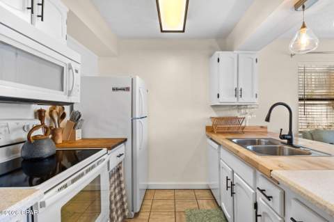 423 Kelly Street, Panama City Beach FL - photo 11 of 33