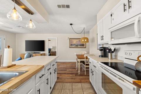 423 Kelly Street, Panama City Beach FL - photo 13 of 33