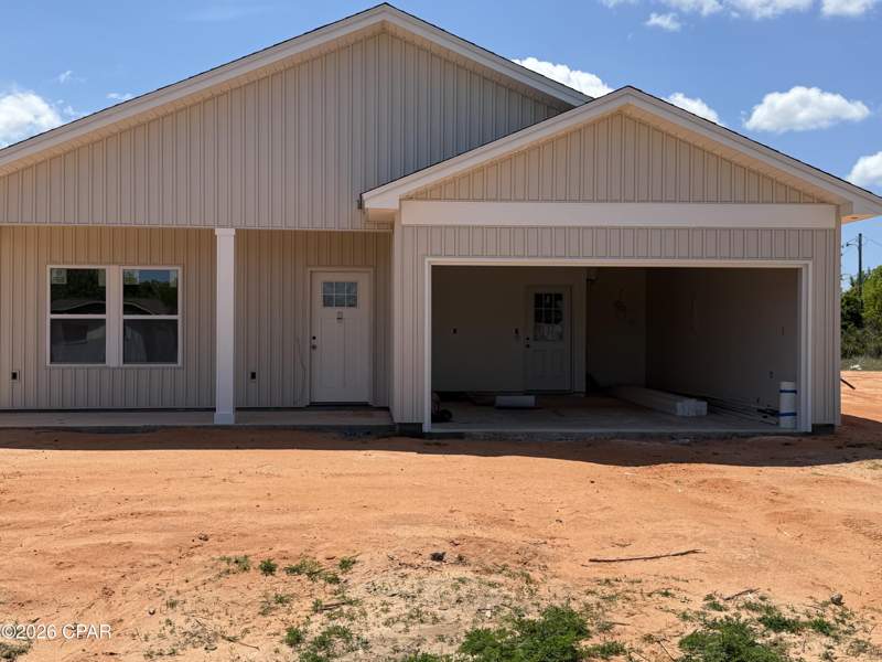 3 bedroom SingleFamilyResidence at 3112 Douglas Road, Highland City, Panama City — photo 2