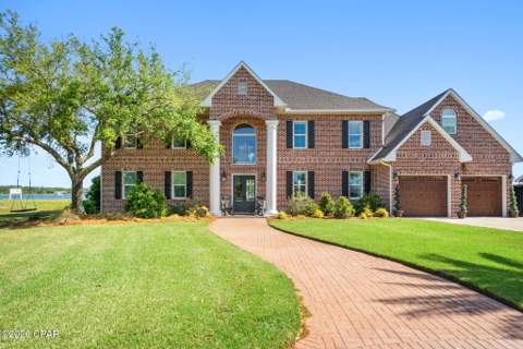 4734 Baywood Drive, Lynn Haven FL - photo 10 of 89