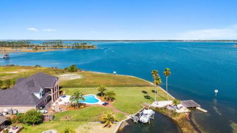 4734 Baywood Drive, Lynn Haven FL - photo 9 of 89