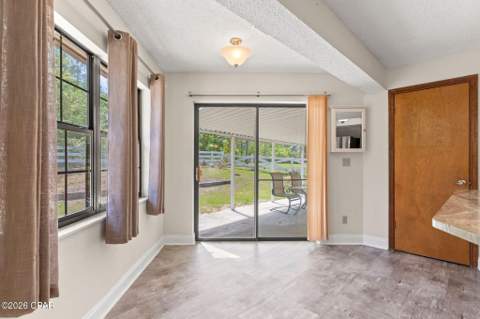 2199 Sunny Hills Boulevard, Chipley FL - photo 14 of 39