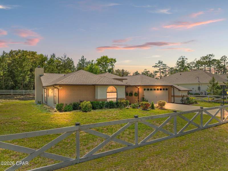3 bedroom SingleFamilyResidence at 2199 Sunny Hills Boulevard, Sunny Hills, Chipley — photo 3