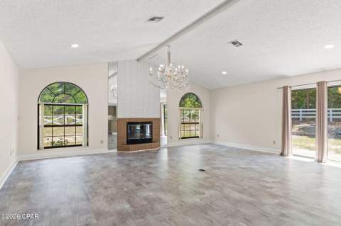 2199 Sunny Hills Boulevard, Chipley FL - photo 9 of 39