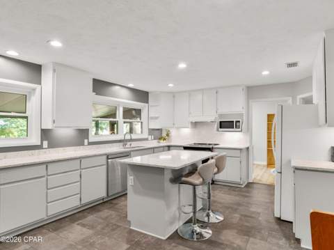 4439 Vista Lane, Lynn Haven FL - photo 19 of 39