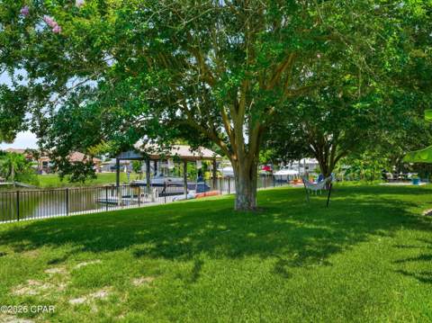 4439 Vista Lane, Lynn Haven FL - photo 6 of 39