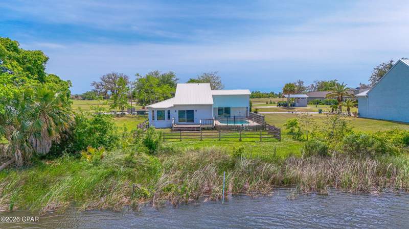 4 bedroom SingleFamilyResidence at 1918 Country Club Drive, Tropical Bay, Lynn Haven — photo 3