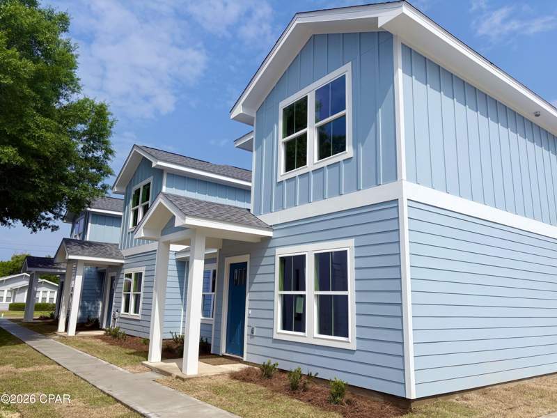 3 bedroom Attached at 825 Grace Avenue, Gulf Coast Dev Second Addition, Panama City — photo 2
