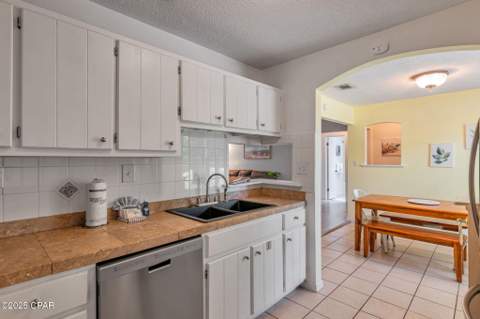 118 Lakeside Circle, Panama City Beach FL - photo 7 of 41