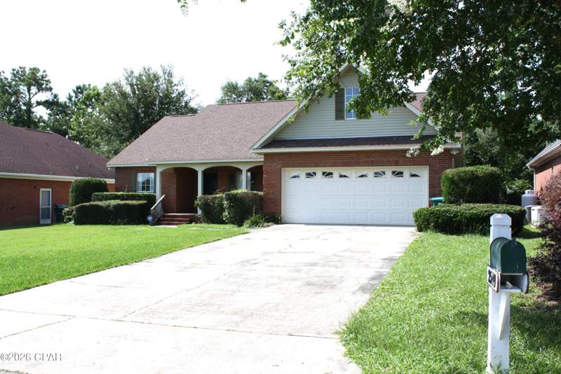 3 bedroom SingleFamilyResidence at 2549 Woods View Drive, Camellia Acres, Marianna — photo 2