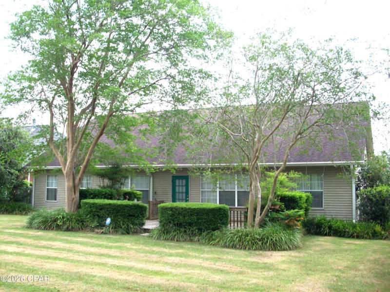 3 bedroom SingleFamilyResidence at 2549 Woods View Drive, Camellia Acres, Marianna — photo 5