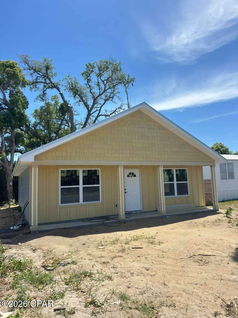 3 bedroom Attached at 706 School Avenue, Springfield, Panama City — photo 3
