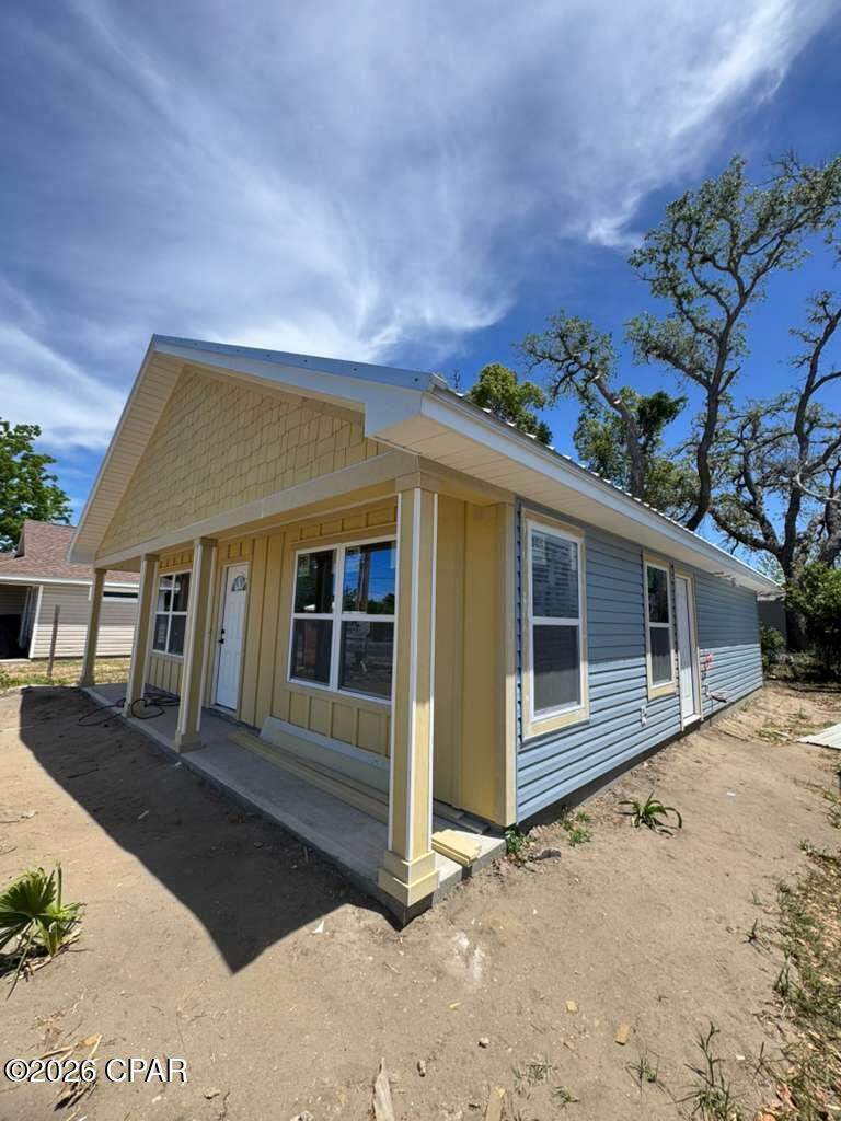 3 bedroom Attached at 706 School Avenue, Springfield, Panama City — photo 4