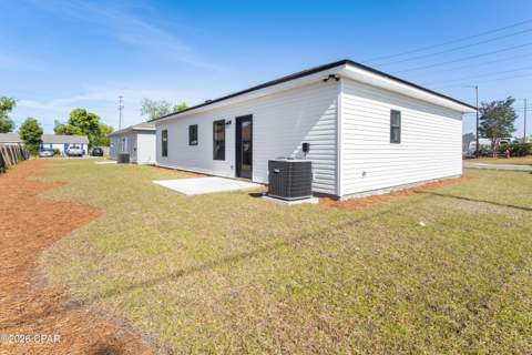 225 W 13th Street, Panama City FL - photo 13 of 31