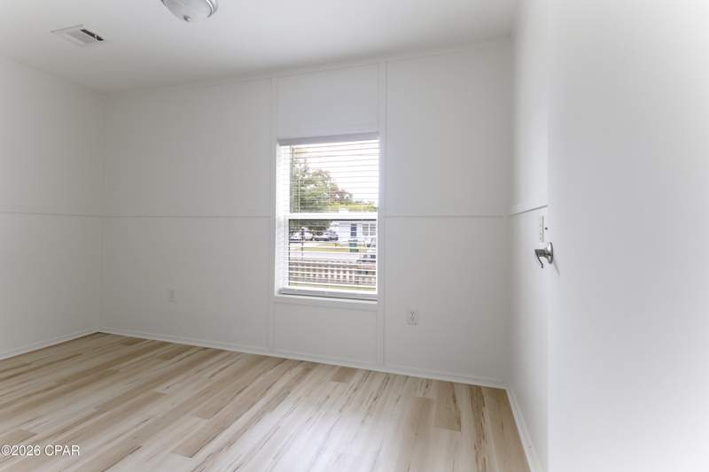 3 bedroom ManufacturedHome at 102 Sims Avenue 1, St And Bay Dev Co, Panama City — photo 5