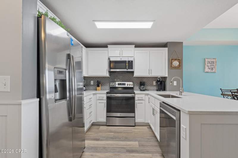 3 bedroom Condominium at 15928 Front Beach Road 3-2111, Calypso Towers III, Panama City Beach — photo 3