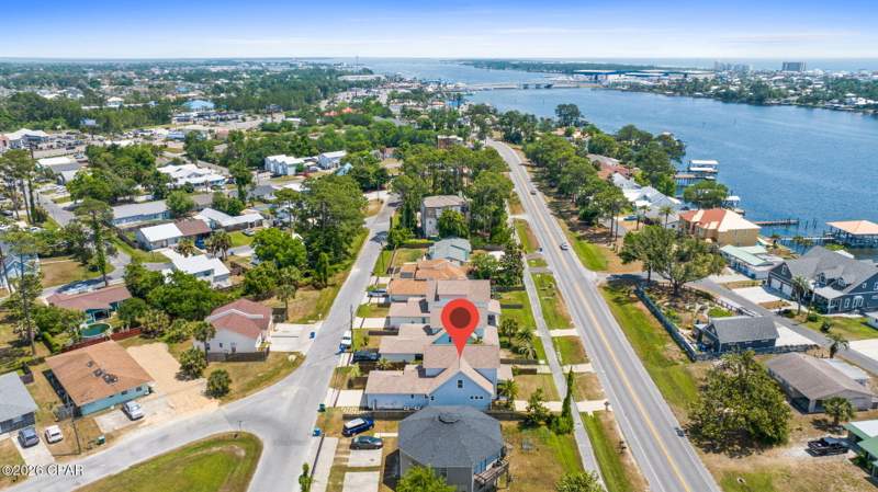 4 bedroom SingleFamilyResidence at 6324 N Lagoon Drive, Treasure Cove, Panama City Beach — photo 3