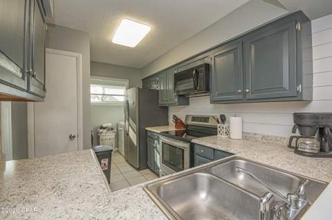 7125 N Lagoon Drive D, Panama City Beach FL - photo 14 of 35