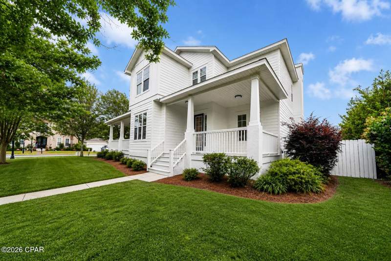 5 bedroom SingleFamilyResidence at 300 Coconut Grove Court, Tapestry Park, Panama City Beach — photo 4