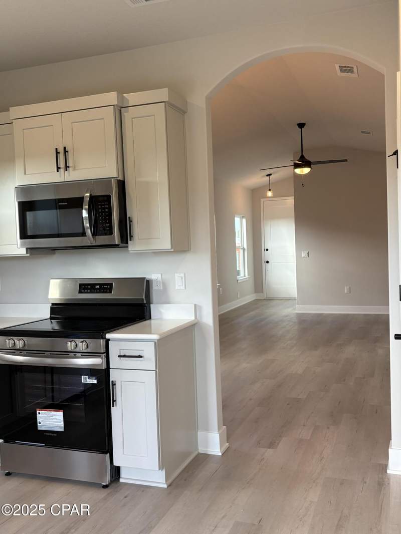 3 bedroom SingleFamilyResidence at 7045 Traditions Drive, Parkbrook, Panama City — photo 5