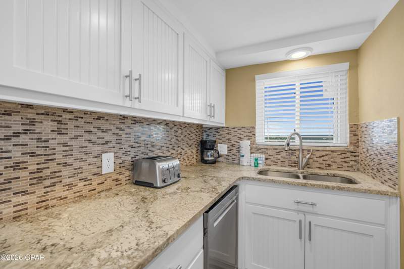 2 bedroom Condominium at 5801 Thomas Drive 1319, Regency Towers, Panama City Beach — photo 5