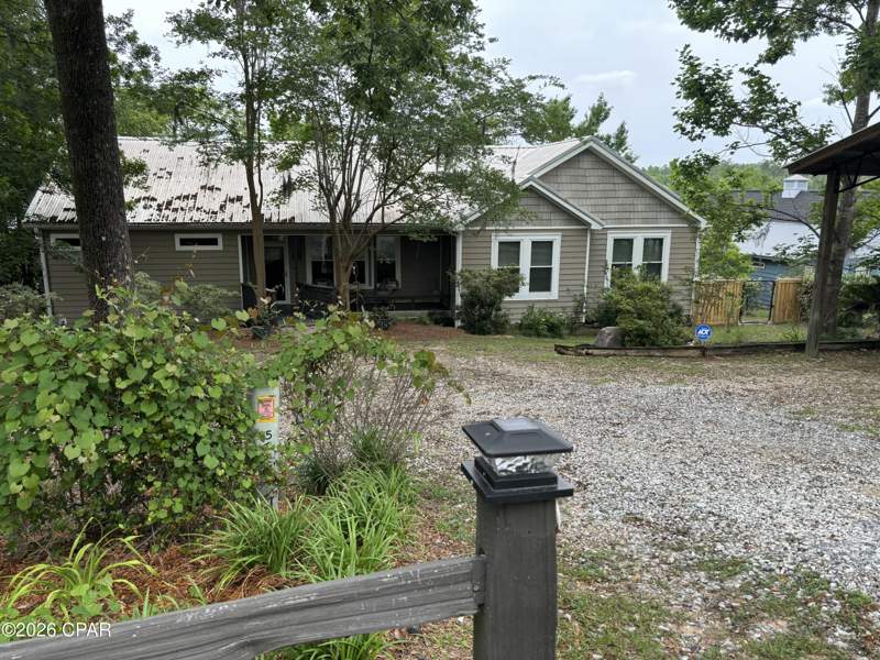 3 bedroom SingleFamilyResidence at 2672 Lakeview Circle, Compass Lake, Alford — photo 5