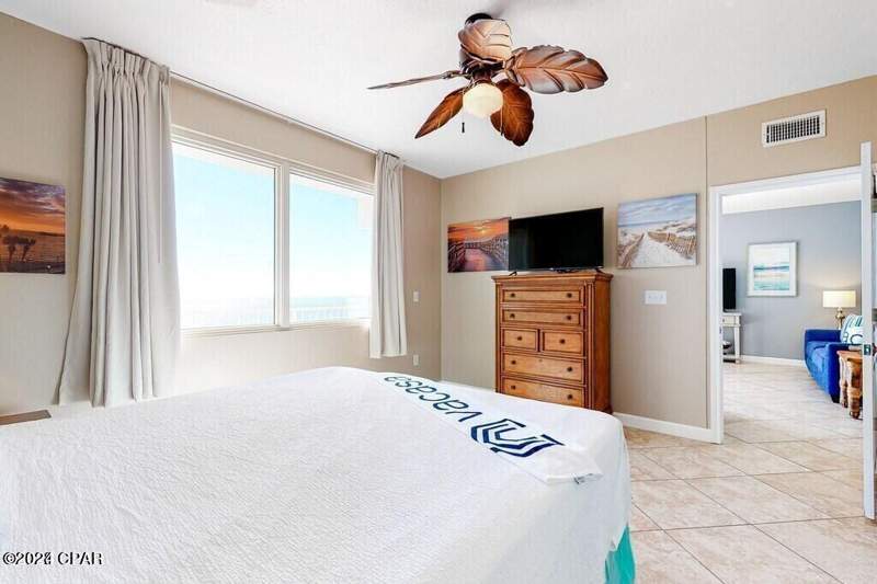 2 bedroom Condominium at 9900 S Thomas Drive 1715, Shores Of Panama, Panama City — photo 3