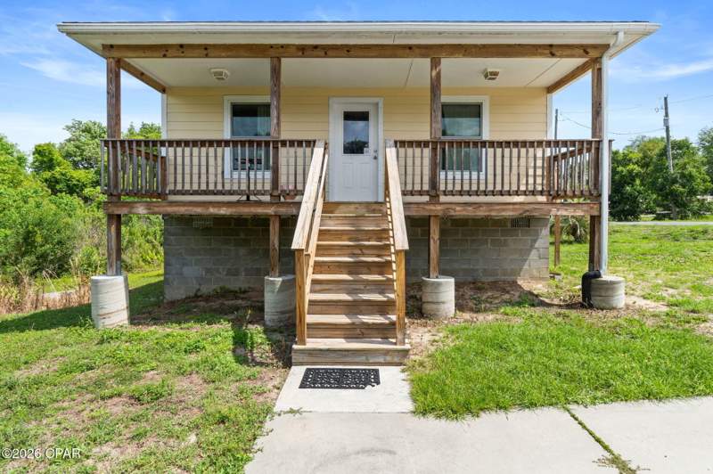 2 bedroom SingleFamilyResidence at 257 Arlington Drive, Thousand Oaks, Panama City — photo 4