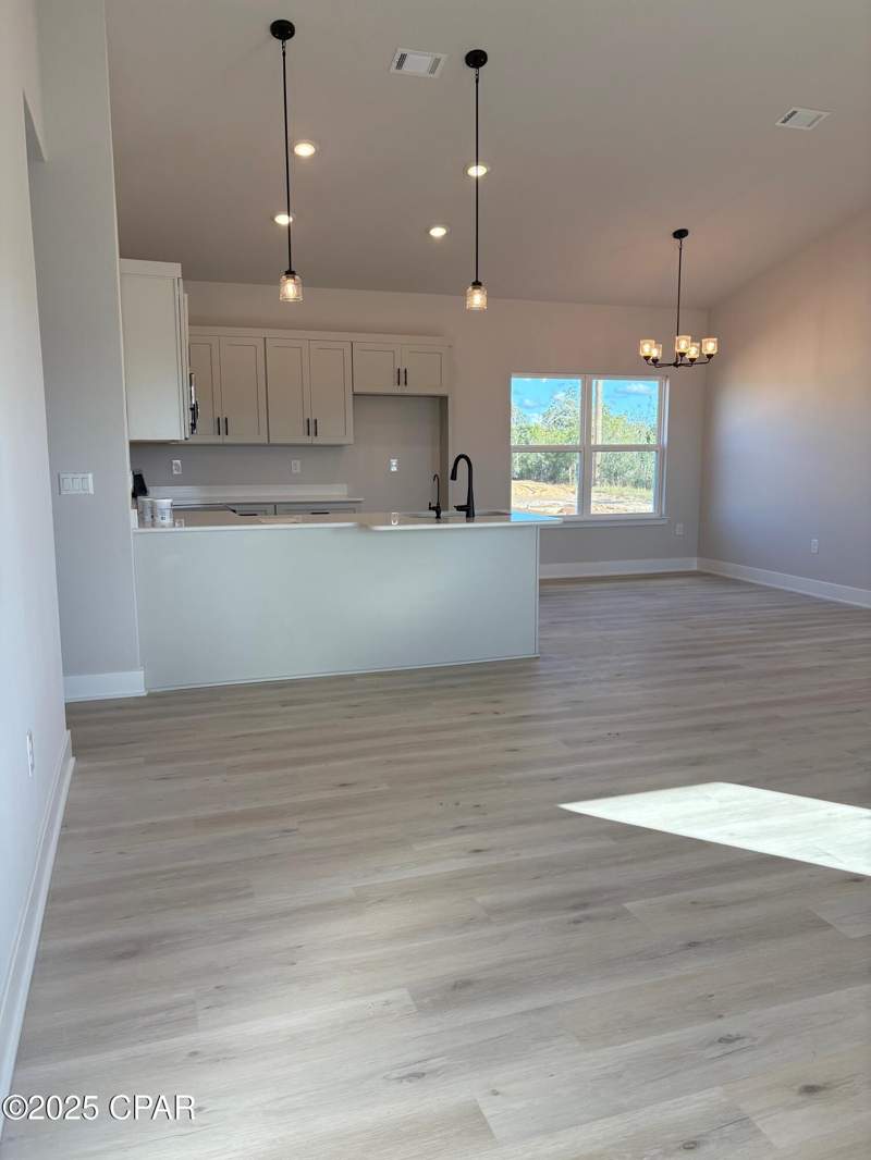 3 bedroom SingleFamilyResidence at 7049 Traditions Drive, Parkbrook, Panama City — photo 2