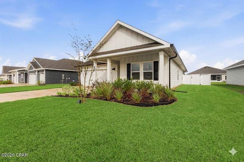 5 bedroom SingleFamilyResidence at 6574 Weems Way, Liberty, Panama City — photo 2