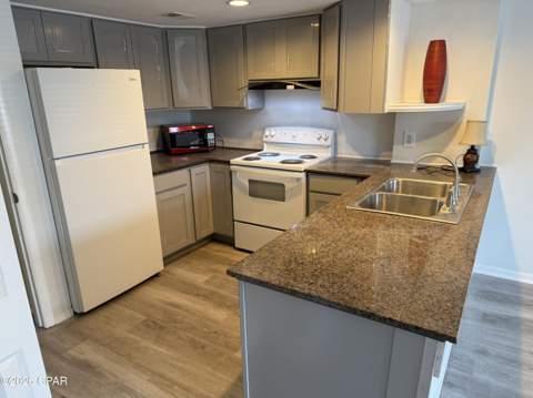 3606 Tiki Drive 213, Panama City FL - photo 6 of 9