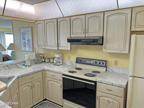 6505 Thomas Drive 904, Panama City FL - photo 22 of 36